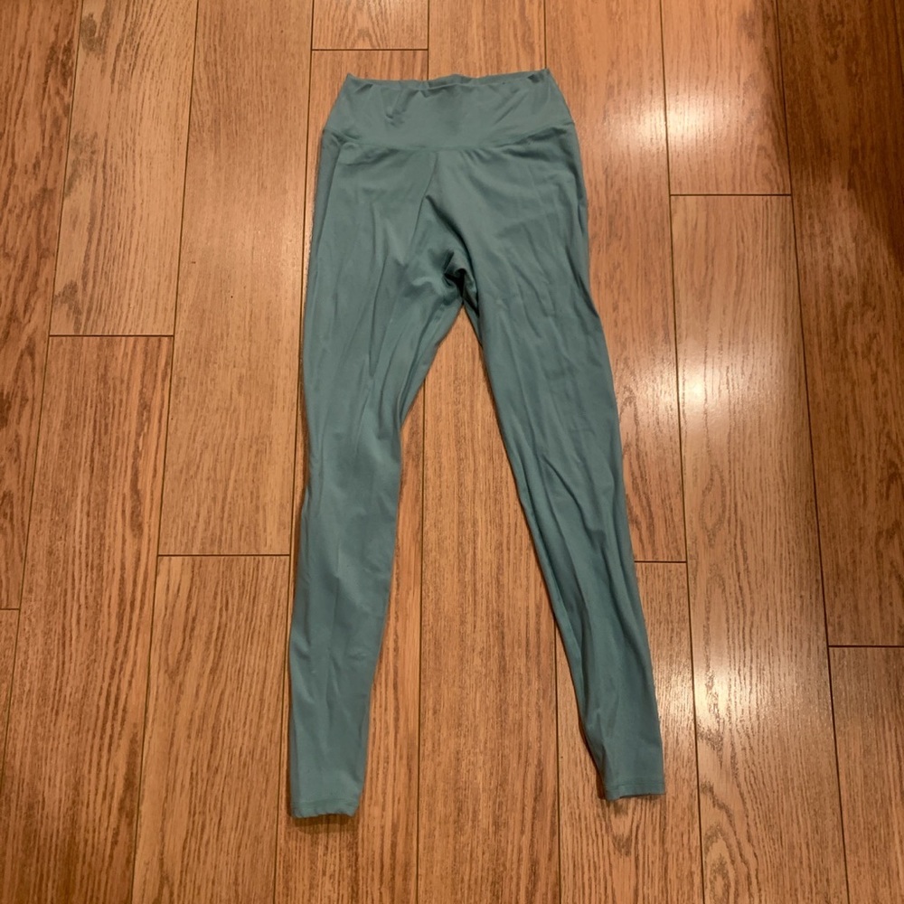 alphalete leggings